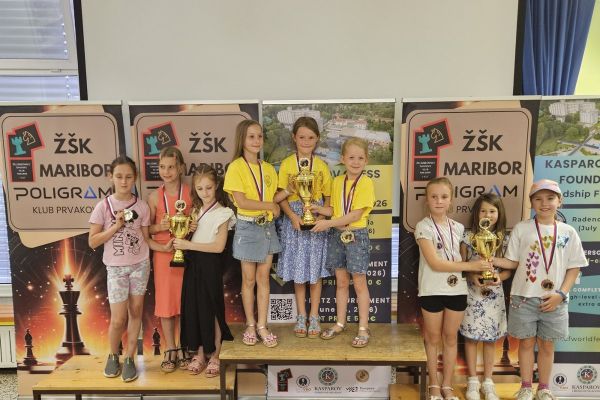 os-krsko-drzavne-prvakinje-sah-03A41245E7-264F-3E3A-27C8-0FD59ADADA7F.jpg